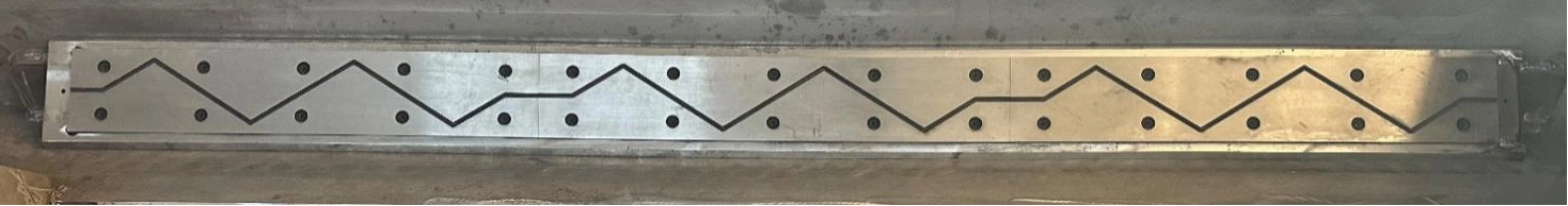 V-образная конструкция направляющих