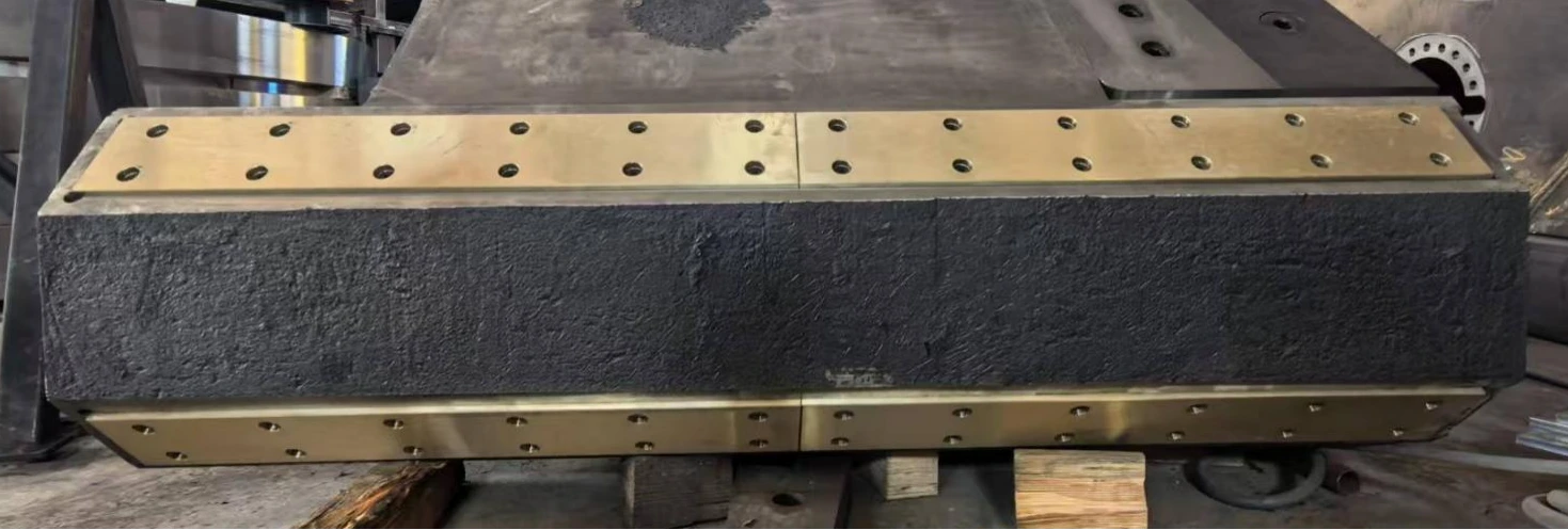 V-образная конструкция направляющих